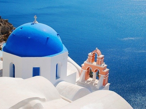 My view at Santorini island, while performing advanced on-page technical SEO in Greece